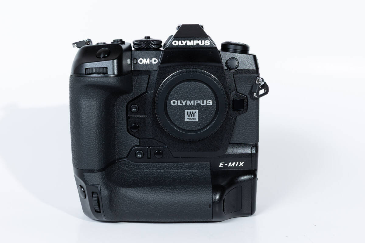 シャッター回数わずか1145回 OLYMPUS オリンパス OM-D E-M1X
