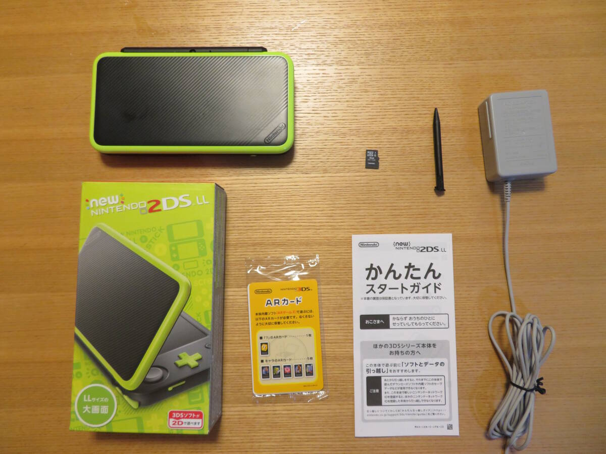 new NINTENDO 2DS LL ブラック&ライム + ACアダプター new NINTENDO 2DS LL ブラック&ライム + ACアダプター