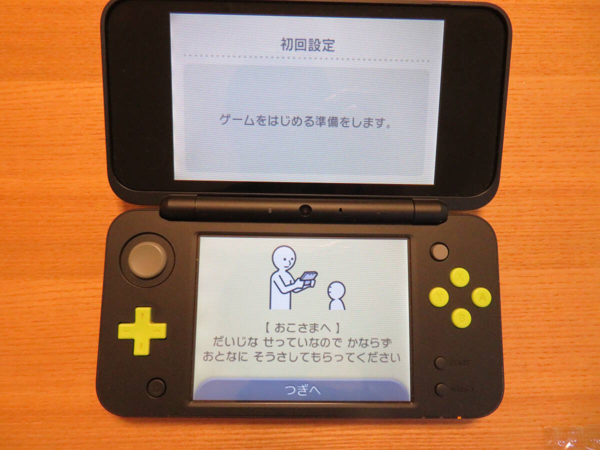 new NINTENDO 2DS LL ブラック&ライム + ACアダプター new NINTENDO 2DS LL ブラック&ライム + ACアダプター