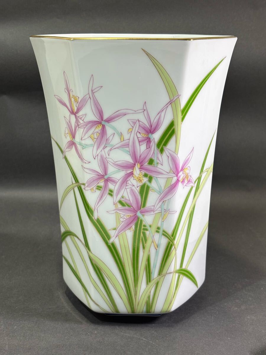 4-8-8 香蘭社 六角花瓶 染付金彩水仙文 高さ24cm 飾壷 花瓶 花器 4-8-8 香蘭社 六角花瓶 染付金彩水仙文 高さ24cm 飾壷 花瓶 花器