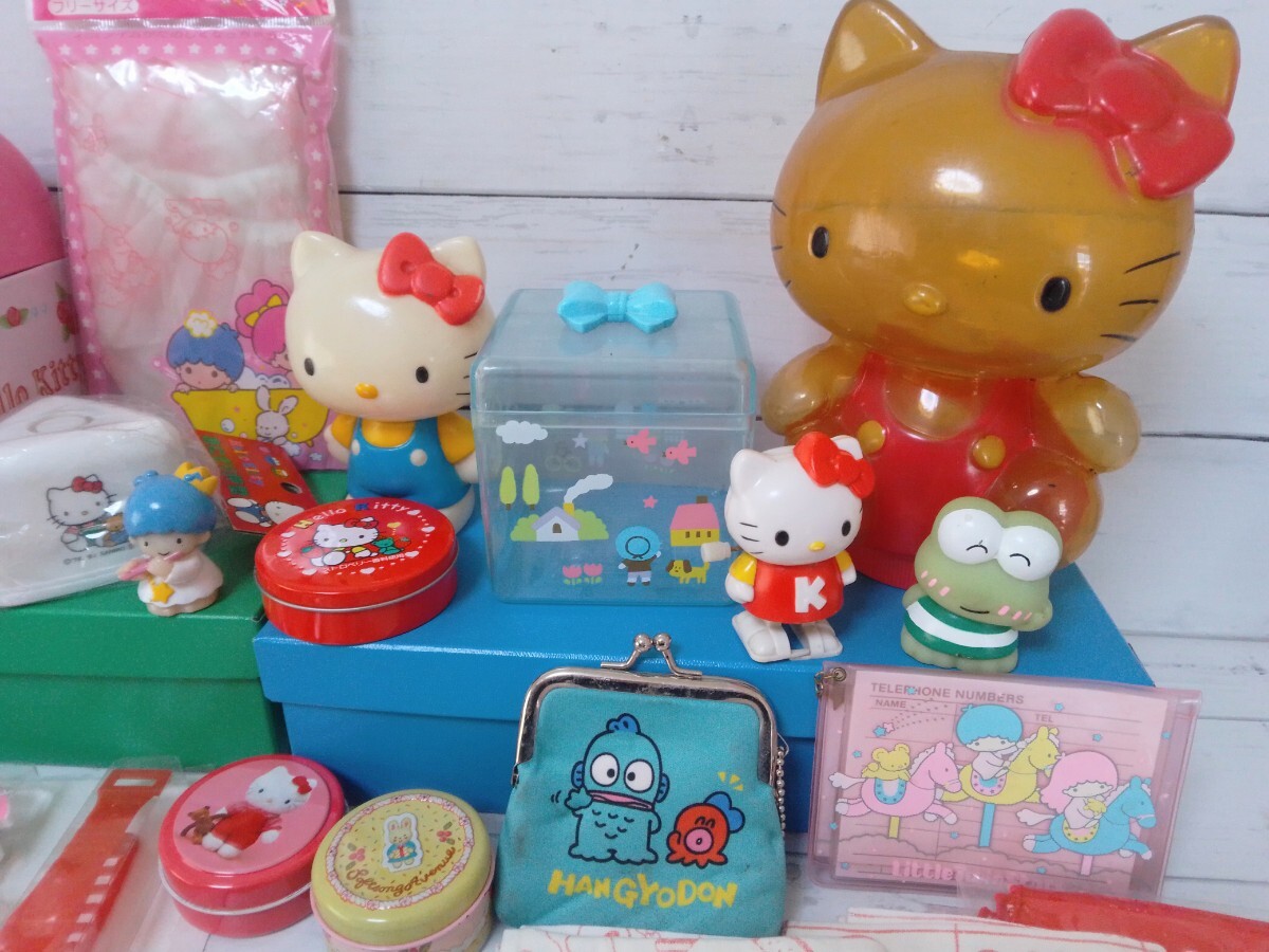 ☆昭和レトロ☆当時物☆サンリオ☆旧ロゴ☆キティ☆いちご新聞 ☆昭和レトロ☆当時物☆サンリオ☆旧ロゴ☆キティ☆いちご新聞