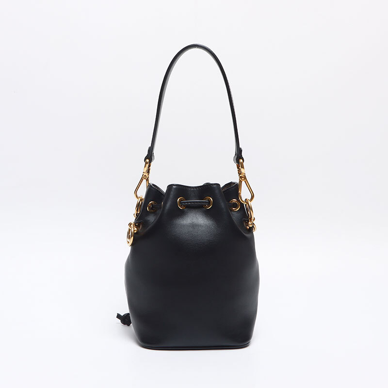 フェンディ FENDI ショルダーバッグ モントレゾール ミニ レザー ブラック