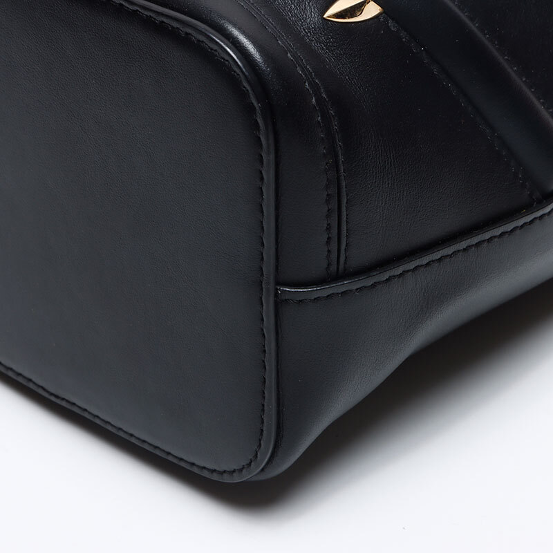 フェンディ FENDI ショルダーバッグ モントレゾール ミニ レザー ブラック