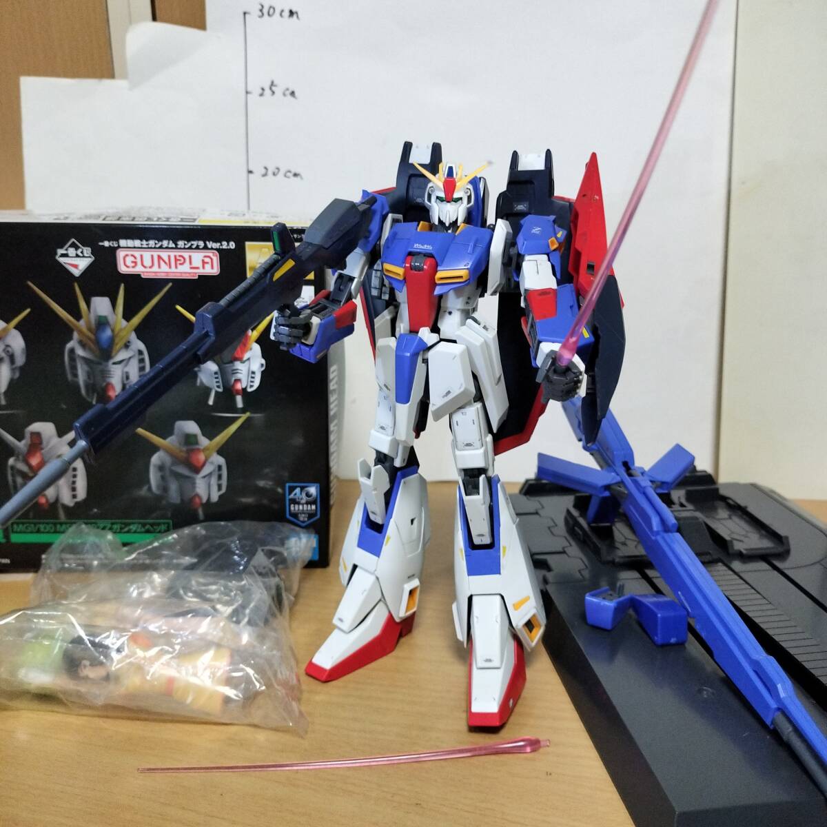 MG 1/100 ゼータガンダム ver2.0 MSZ-006 Zガンダム 完成品 MG 1/100 ゼータガンダム ver2.0 MSZ-006 Zガンダム 完成品