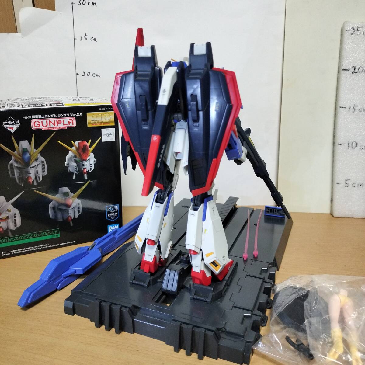 MG 1/100 ゼータガンダム ver2.0 MSZ-006 Zガンダム 完成品 MG 1/100 ゼータガンダム ver2.0 MSZ-006 Zガンダム 完成品