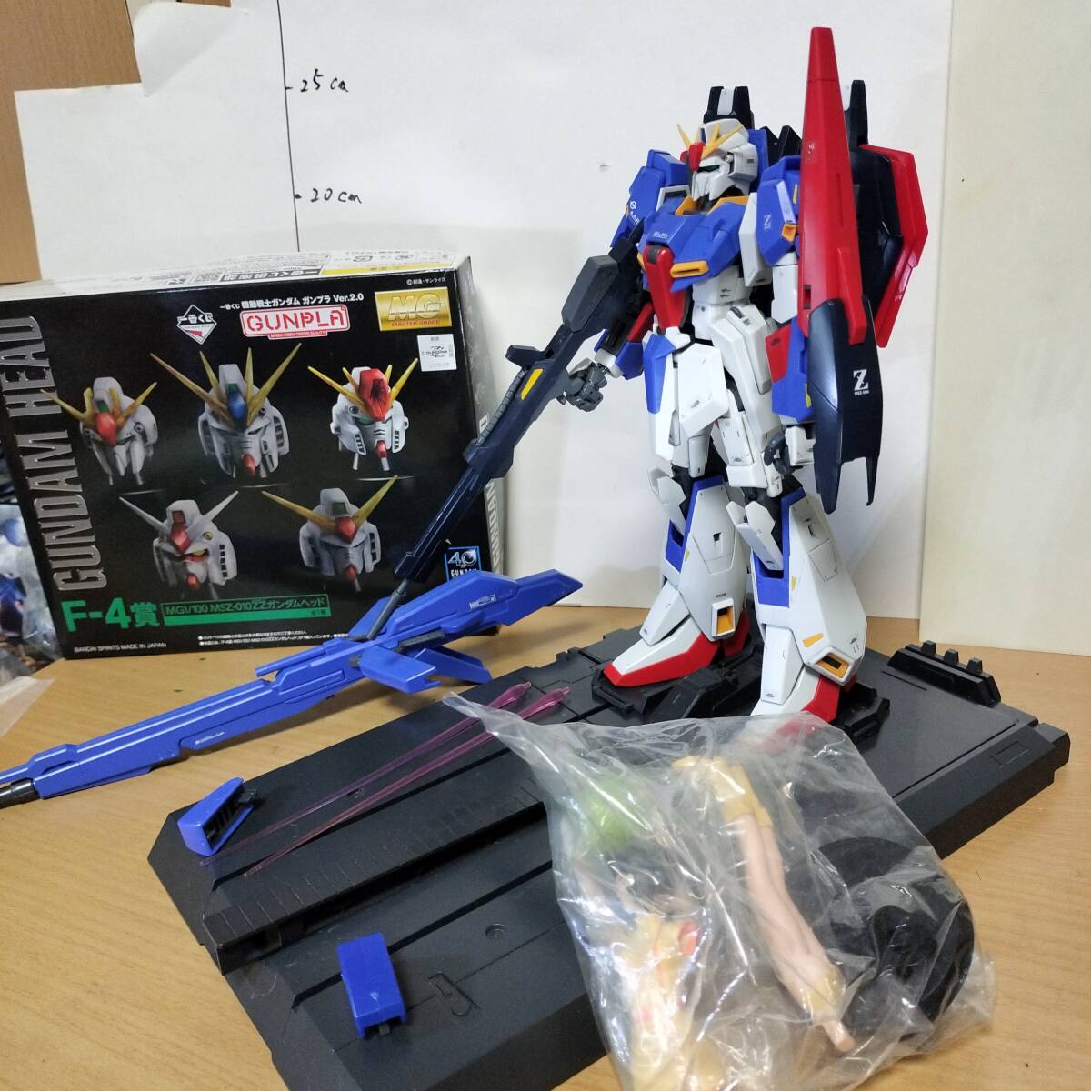 MG 1/100 ゼータガンダム ver2.0 MSZ-006 Zガンダム 完成品 MG 1/100 ゼータガンダム ver2.0 MSZ-006 Zガンダム 完成品