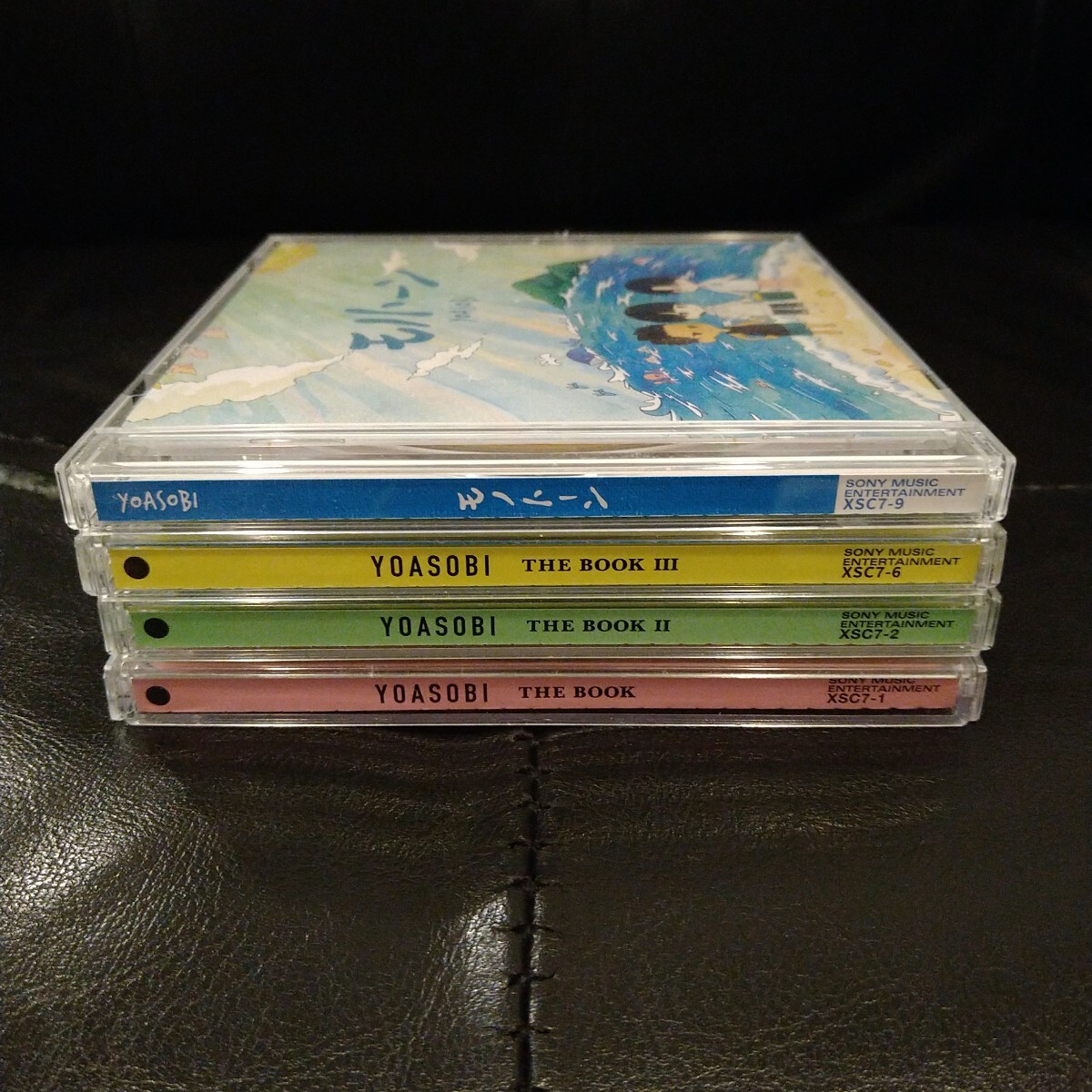 YOASOBI CDアルバム THE BOOK Ⅰ Ⅱ Ⅲ モノトーン レンタル版 4 YOASOBI CDアルバム THE BOOK Ⅰ Ⅱ Ⅲ モノトーン レンタル版 4
