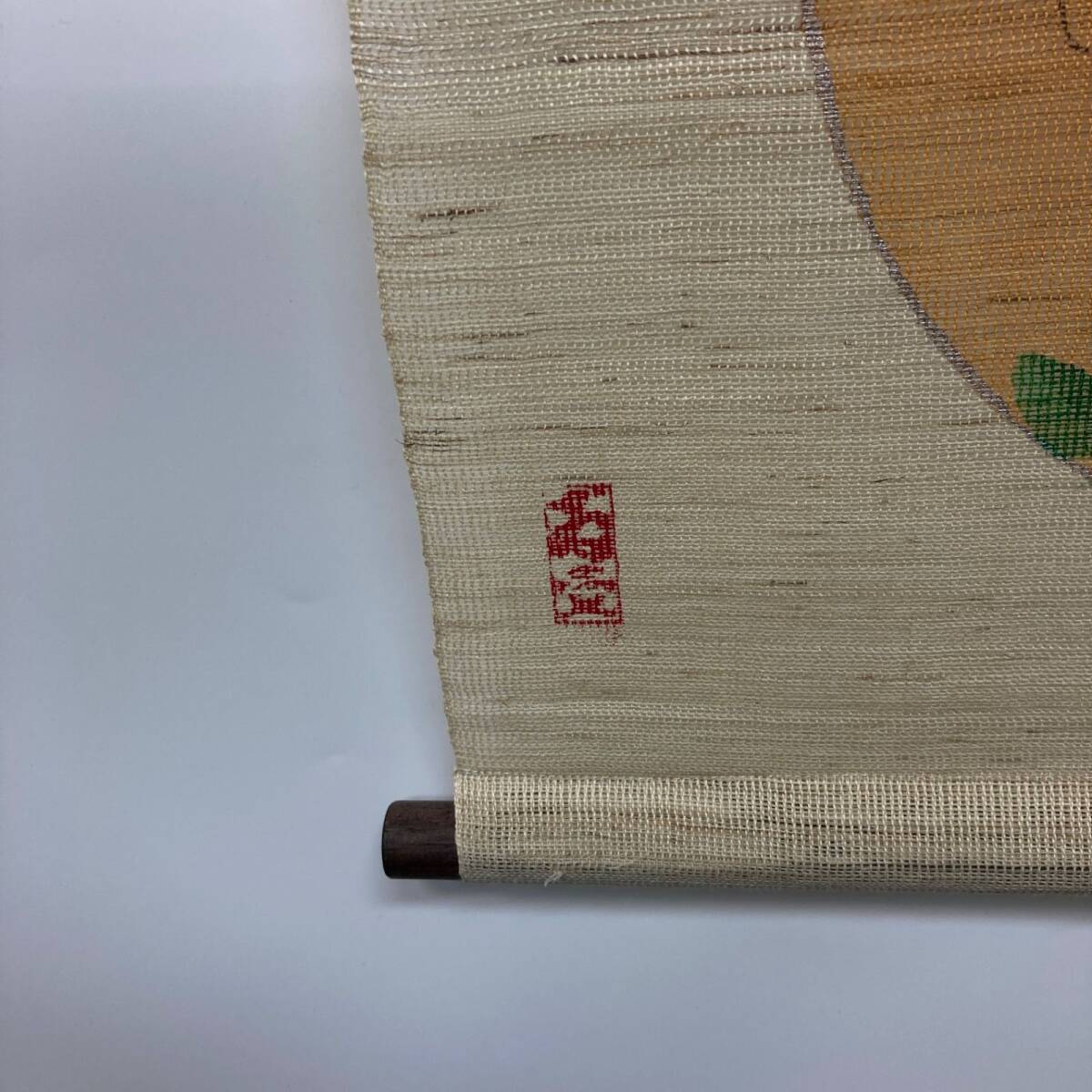 新品】掛け軸 天井画タペストリー 梅と藤 ベージュ 日本製【k945 新品】掛け軸 天井画タペストリー 梅と藤 ベージュ 日本製【k945