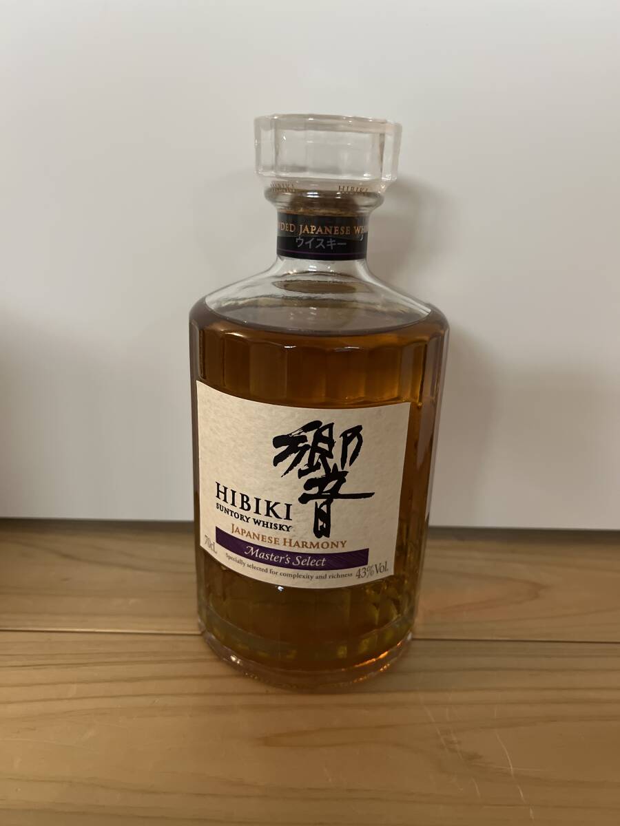 サントリー 響ジャパニーズハーモニー マスターズセレクト700ml サントリー 響ジャパニーズハーモニー マスターズセレクト700ml