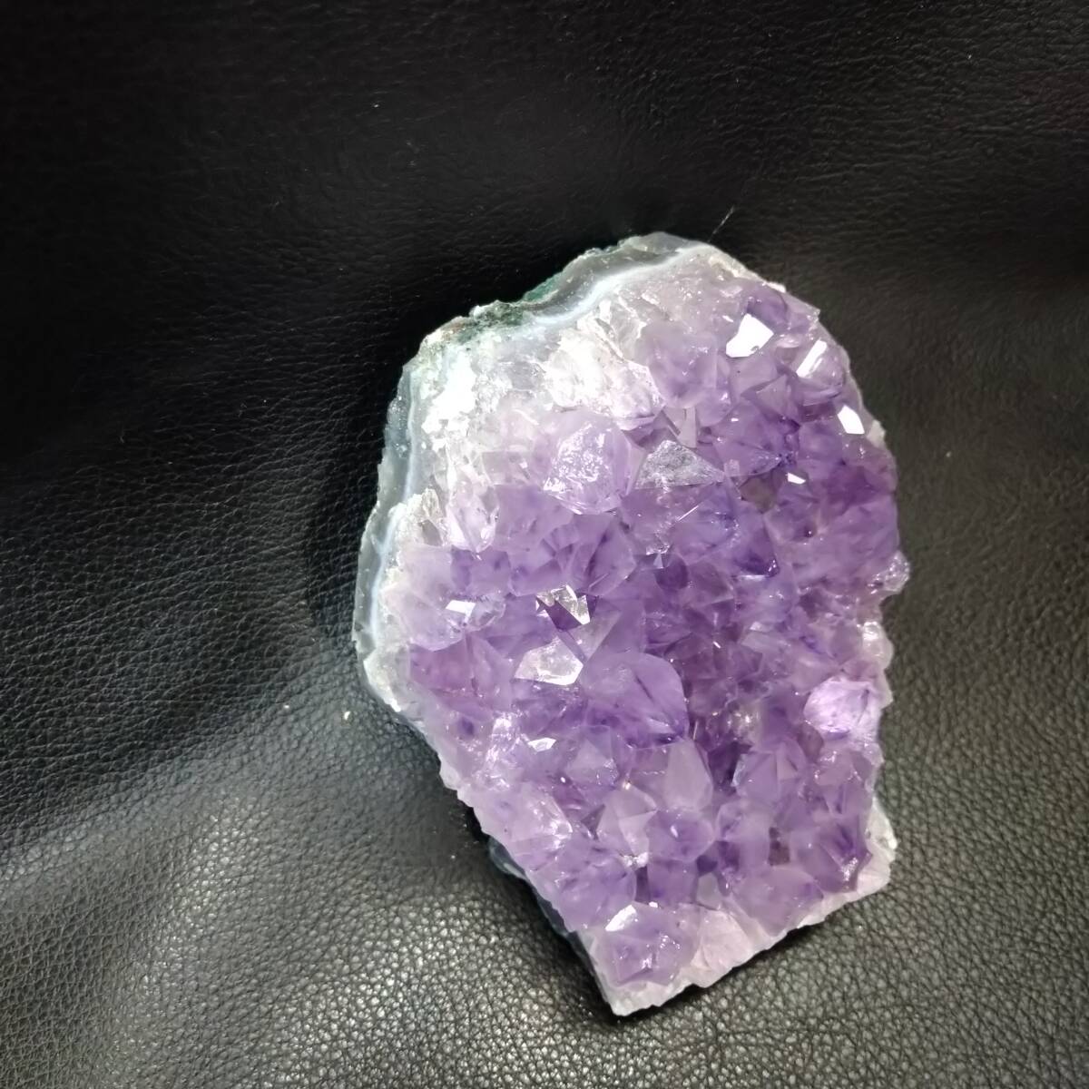 希少】アメジスト 原石 紫水晶 約386g【宝石 鉱物