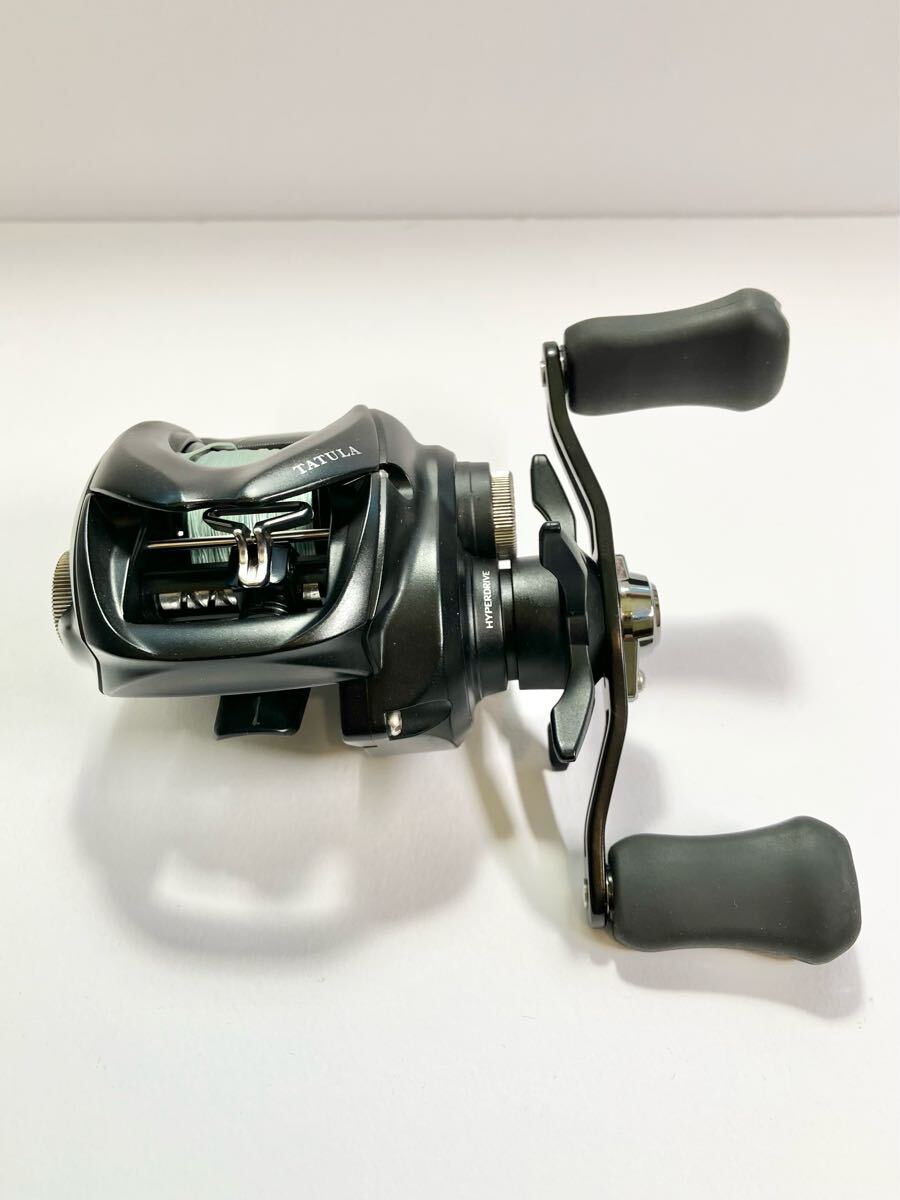 ダイワ 24 タトゥーラ TW 100HL美品 軽量ベイトリール ハイギア ダイワ 24 タトゥーラ TW 100HL美品 軽量ベイトリール ハイギア