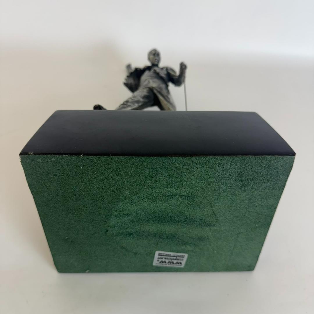 希少 フレディマーキュリー 像 オブジェ 置物 高さ45㎝ クイーン 金属製 希少 フレディマーキュリー 像 オブジェ 置物 高さ45㎝ クイーン