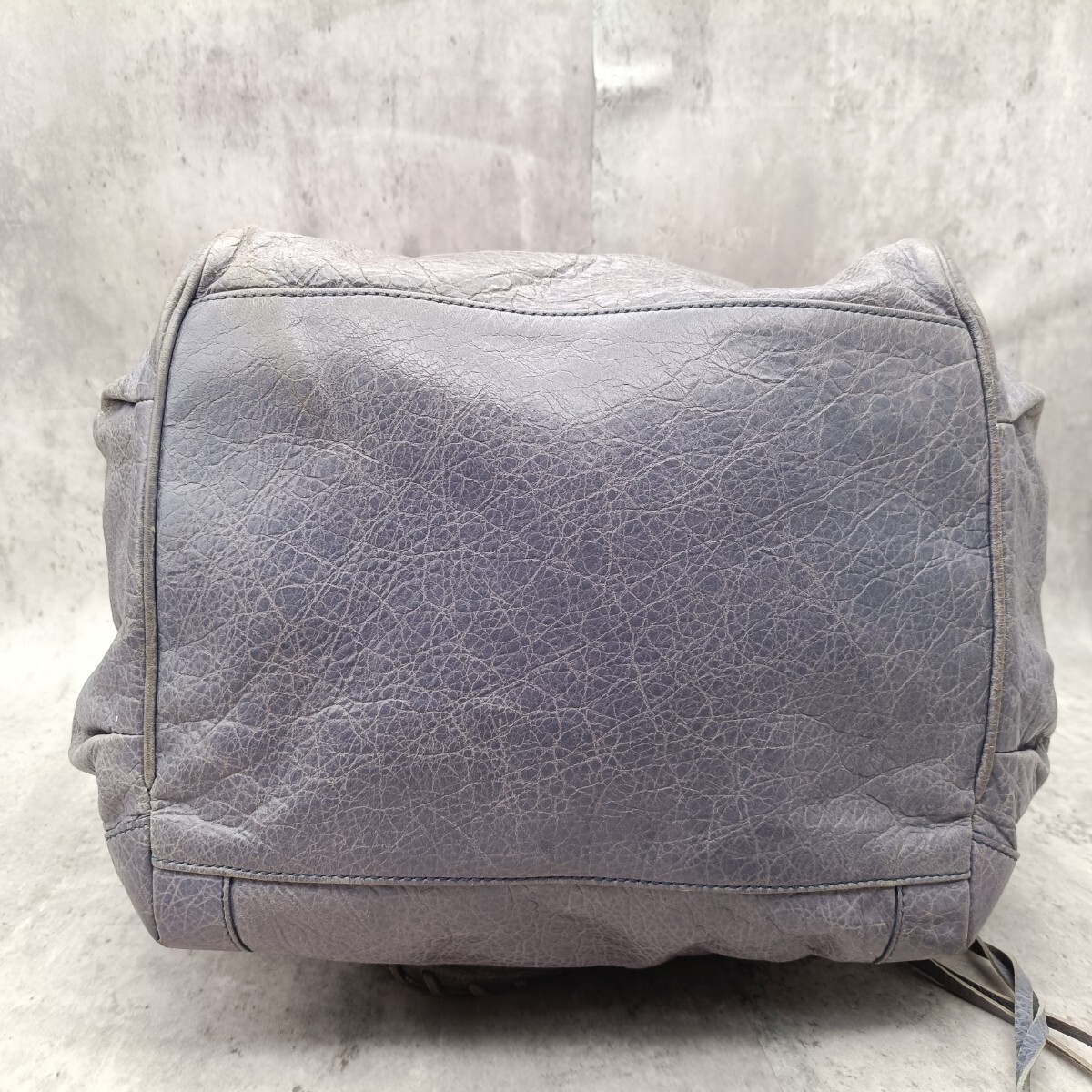美品 希少色 BALENCIAGA バレンシアガ ザ サンデー トートバッグ 美品 希少色 BALENCIAGA バレンシアガ ザ サンデー トートバッグ