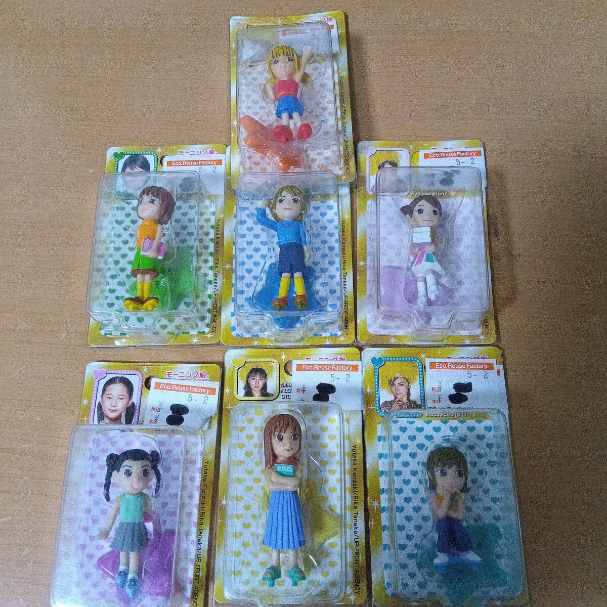 ミニチュア フィギュア コレクション 非売品 景品付録 モーニング娘 矢口真里 新垣里沙 飯?zhí)锕缈?他 なかよし2001年 未使用 娘 物語