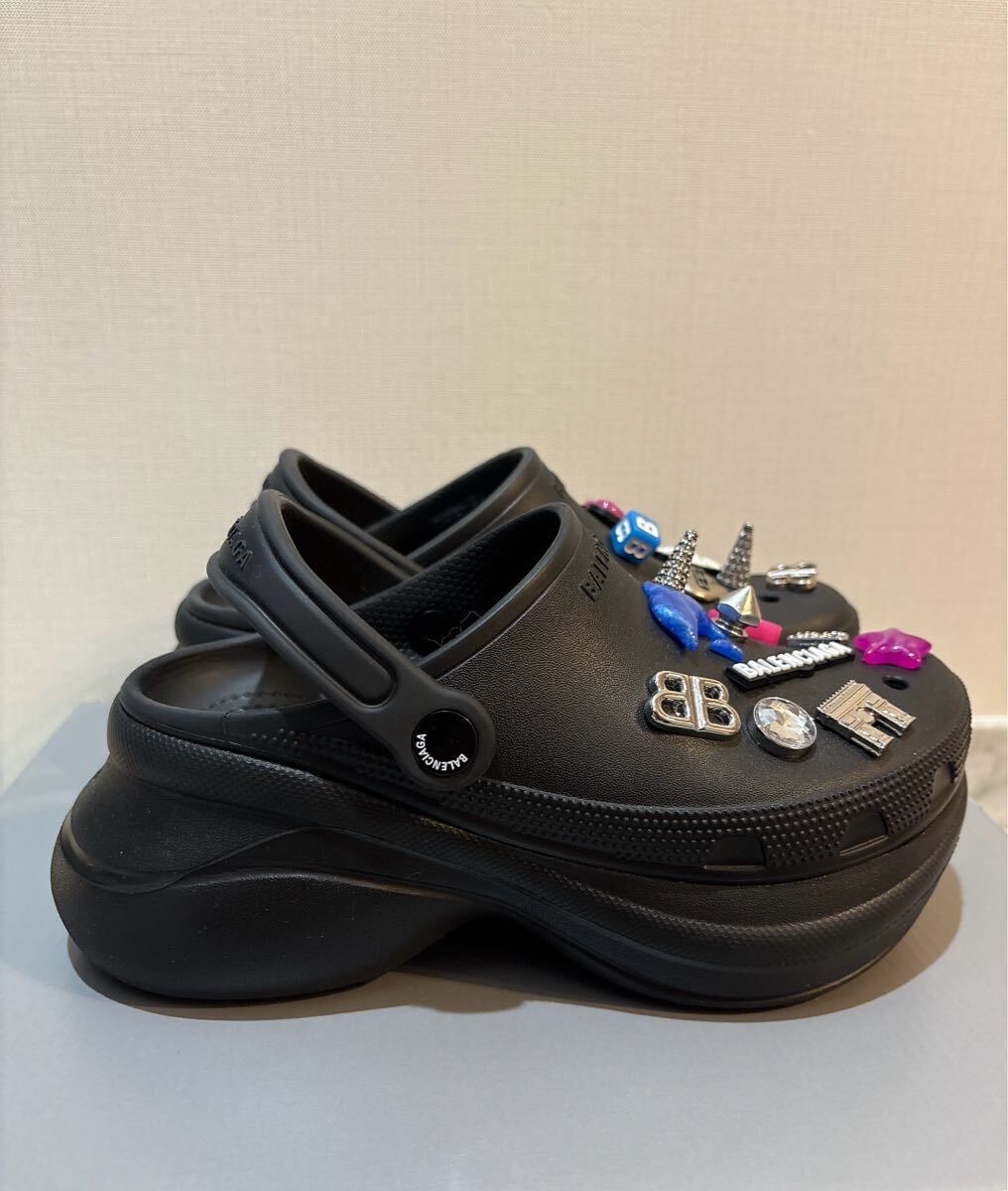 2025新作 BALENCIAGA CROCSミュール JIBBITZ 36 バレンシアガ