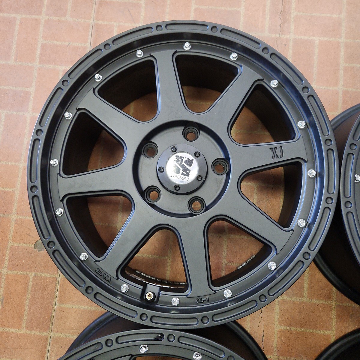 XTREME-J エクストリームJ 17インチ 7.5J+40 5H-127 中古 XJ アメ車 MLJ_画像2