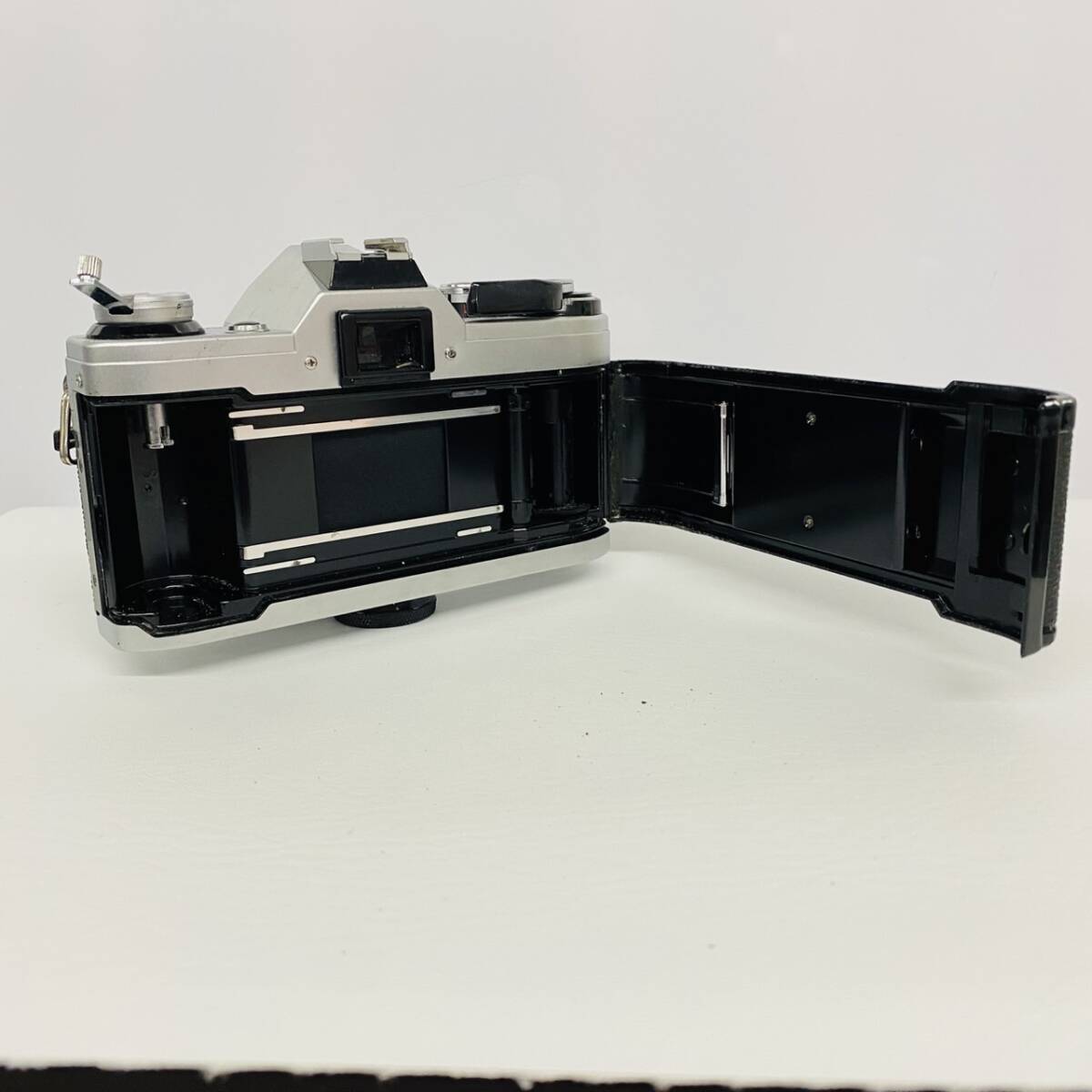 ☆1円スタート☆Canon キヤノン AE-1 シルバーボディ FD 50mm 1 ☆1円スタート☆Canon キヤノン AE-1 シルバーボディ FD 50mm 1