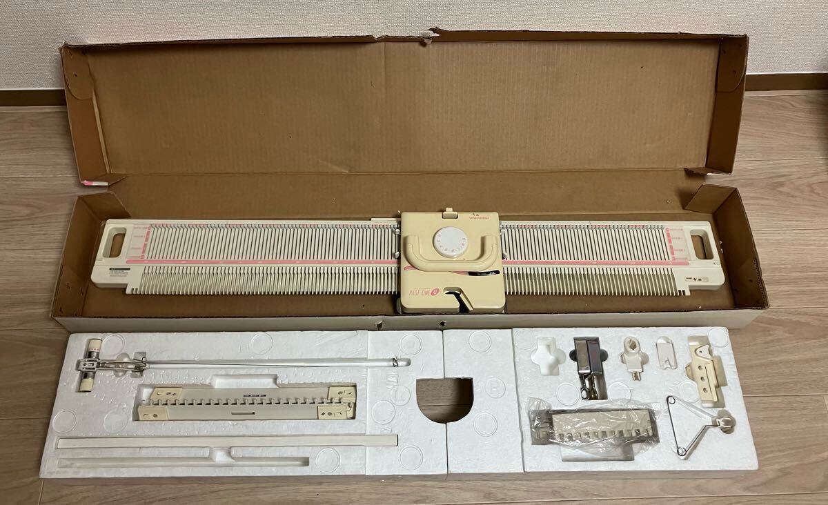 4E1 silver Reed PAGE ONE シルバーページ ワン 編み機 SK-2200 4E1 silver Reed PAGE ONE シルバーページ ワン 編み機 SK-2200