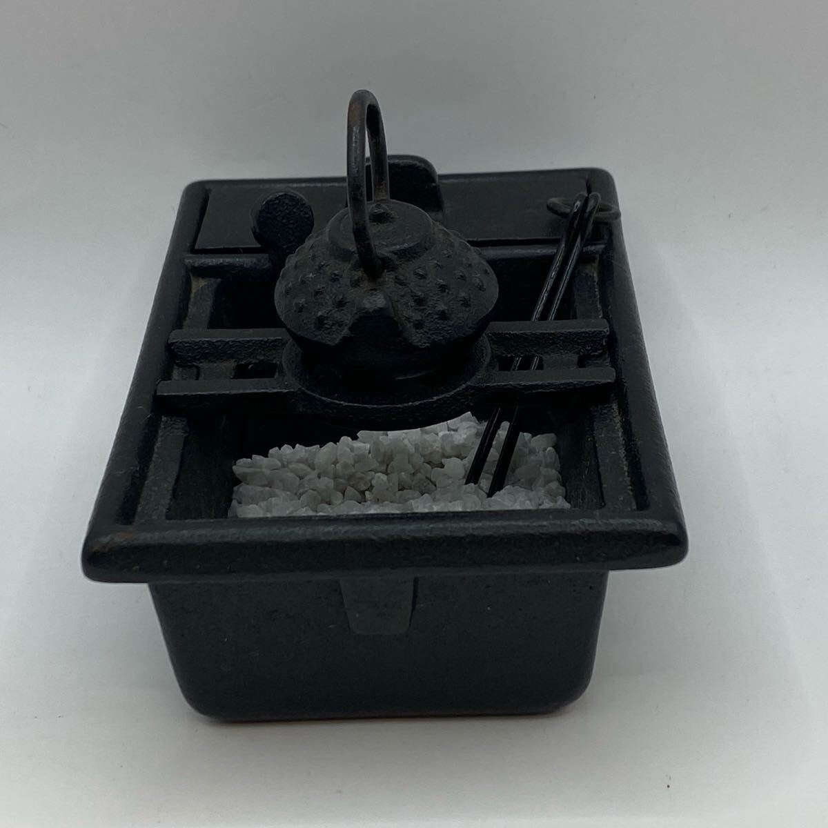 数量は多 M0426704B 火箸 灰匙 囲炉裏 長火鉢 火鉢 ミニ鉄瓶 南部鉄器 置物
