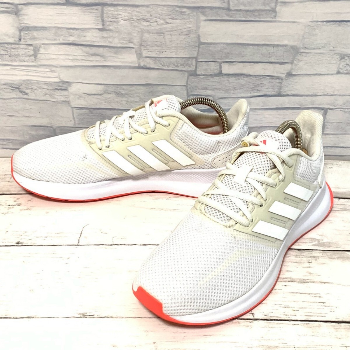 R8354bL adidas アディダス ファルコンラン ランニングシューズ スニーカー 陸上 ジョギング 軽量 ホワイト レディース 24cm FW5142