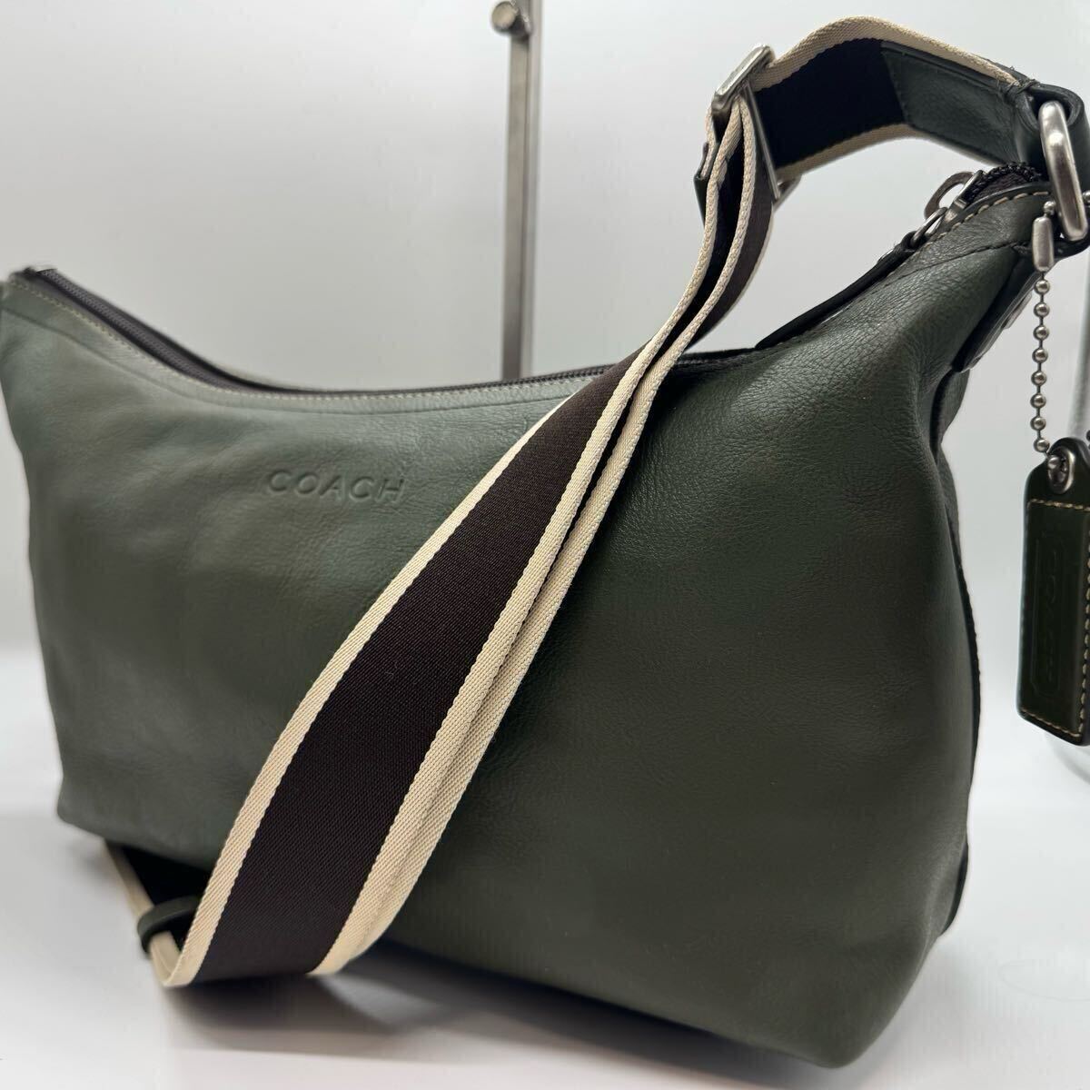 希少色/美品 COACH コーチ ショルダーバッグ メッセンジャー 希少色/美品 COACH コーチ ショルダーバッグ メッセンジャー