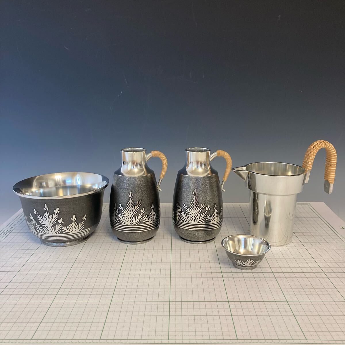 JALとっておきの逸品｜〔大阪錫器〕風花 酒器セット: リンベル