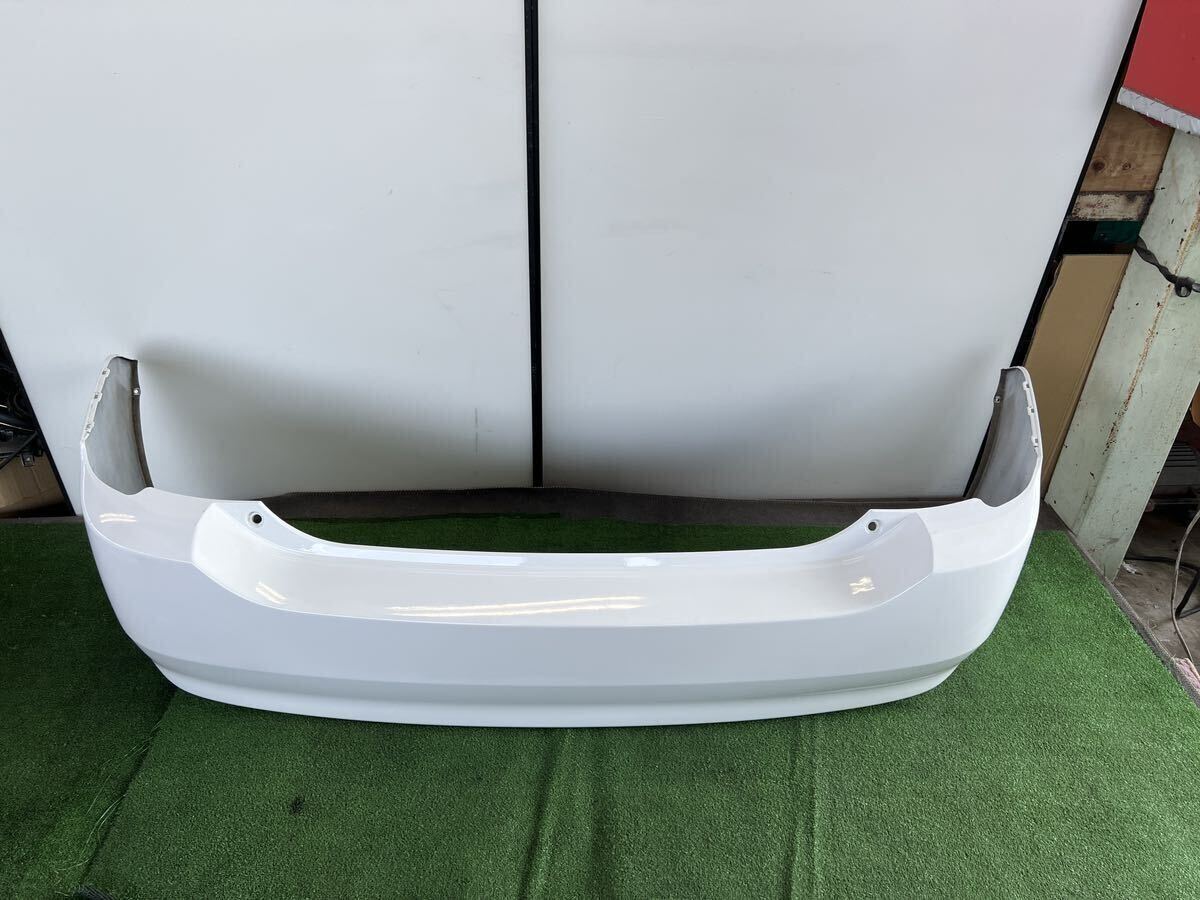 トヨタ　20　プリウス　NHW20　純正　リアバンパー　シルバー　1F7　管H0428-4 Yahoo!オークション - トヨタ 20 プリウス NHW20 純正 リアバンパー 水