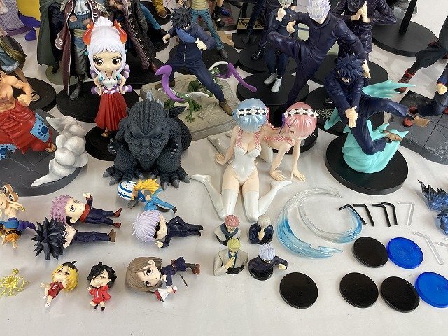 rh 【ジャンク品】 フィギュアセット② 呪術廻戦 ワンピース rh 【ジャンク品】 フィギュアセット② 呪術廻戦 ワンピース