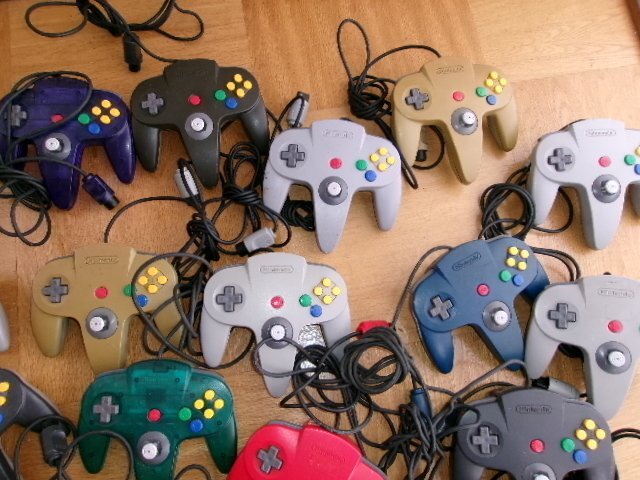 25個まとめてセット大量 N64 純正品 任天堂64 コントローラー 25個まとめてセット大量 N64 純正品 任天堂64 コントローラー