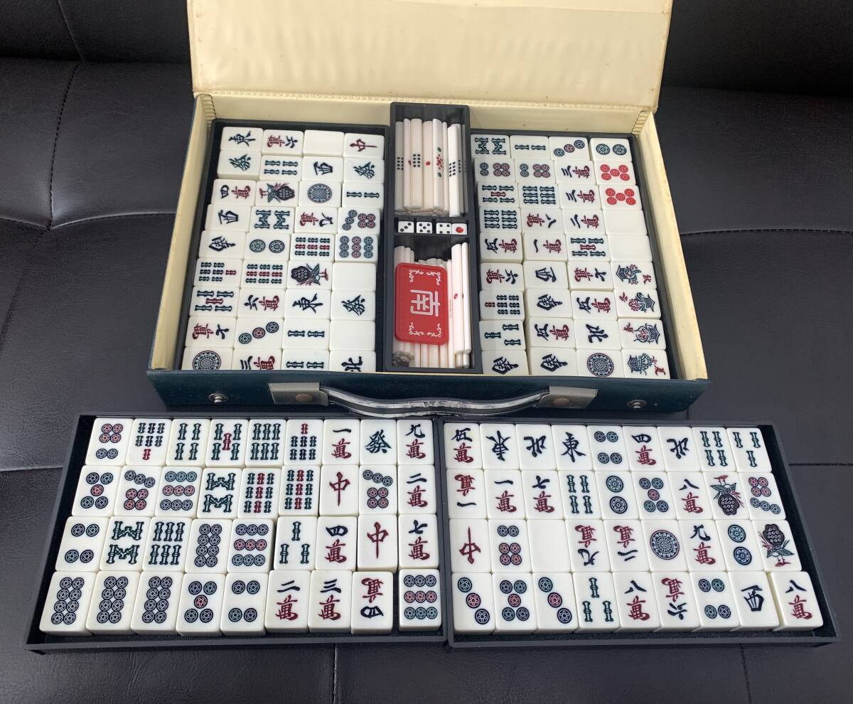 13586 【中古保管品】麻雀牌 麻雀パイ 麻雀セット 昭和レトロ 13586 【中古保管品】麻雀牌 麻雀パイ 麻雀セット 昭和レトロ