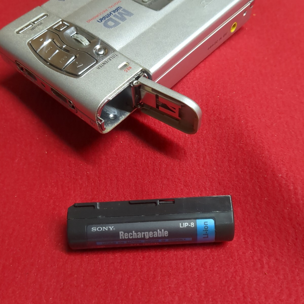 SONY ソニー WALKMAN MDウォークマン MZ-R50 ポータブルMD SONY ソニー WALKMAN MDウォークマン MZ-R50 ポータブルMD