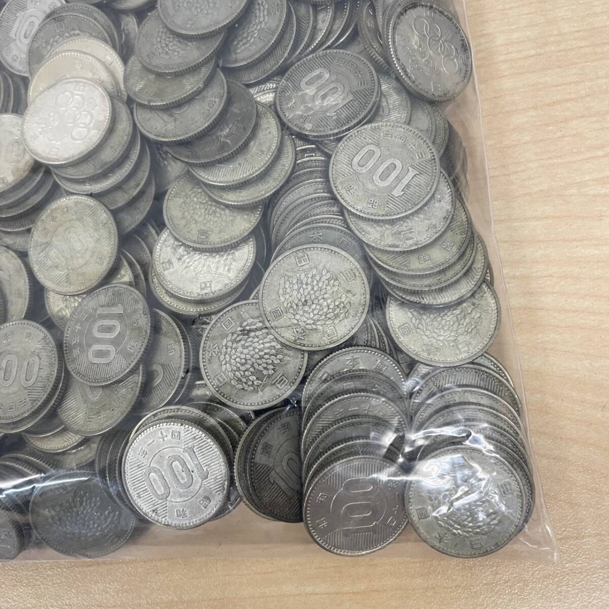 ☆1円 古銭 大量セット 旧100円銀貨 総重量 約2.2kg まとめ 稲穂 ☆1円 古銭 大量セット 旧100円銀貨 総重量 約2.2kg まとめ 稲穂