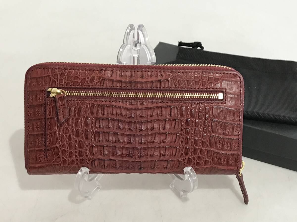 HG7786 カイマン ホーン 長財布 ラウンドファスナー ワニ革 レザー 一枚革 ワイン 小銭入れあり 専用箱付き 未使用品_画像2