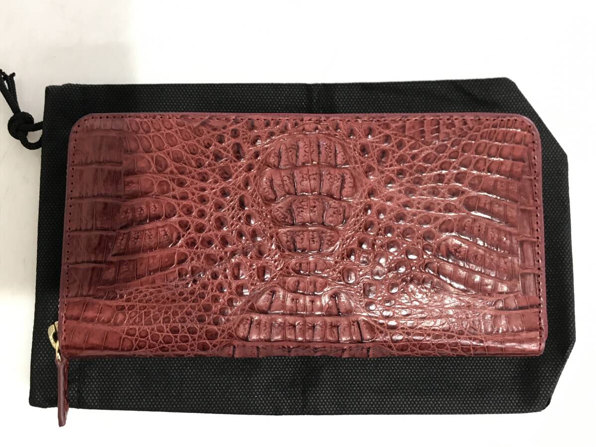HG7786 カイマン ホーン 長財布 ラウンドファスナー ワニ革 レザー 一枚革 ワイン 小銭入れあり 専用箱付き 未使用品_画像8