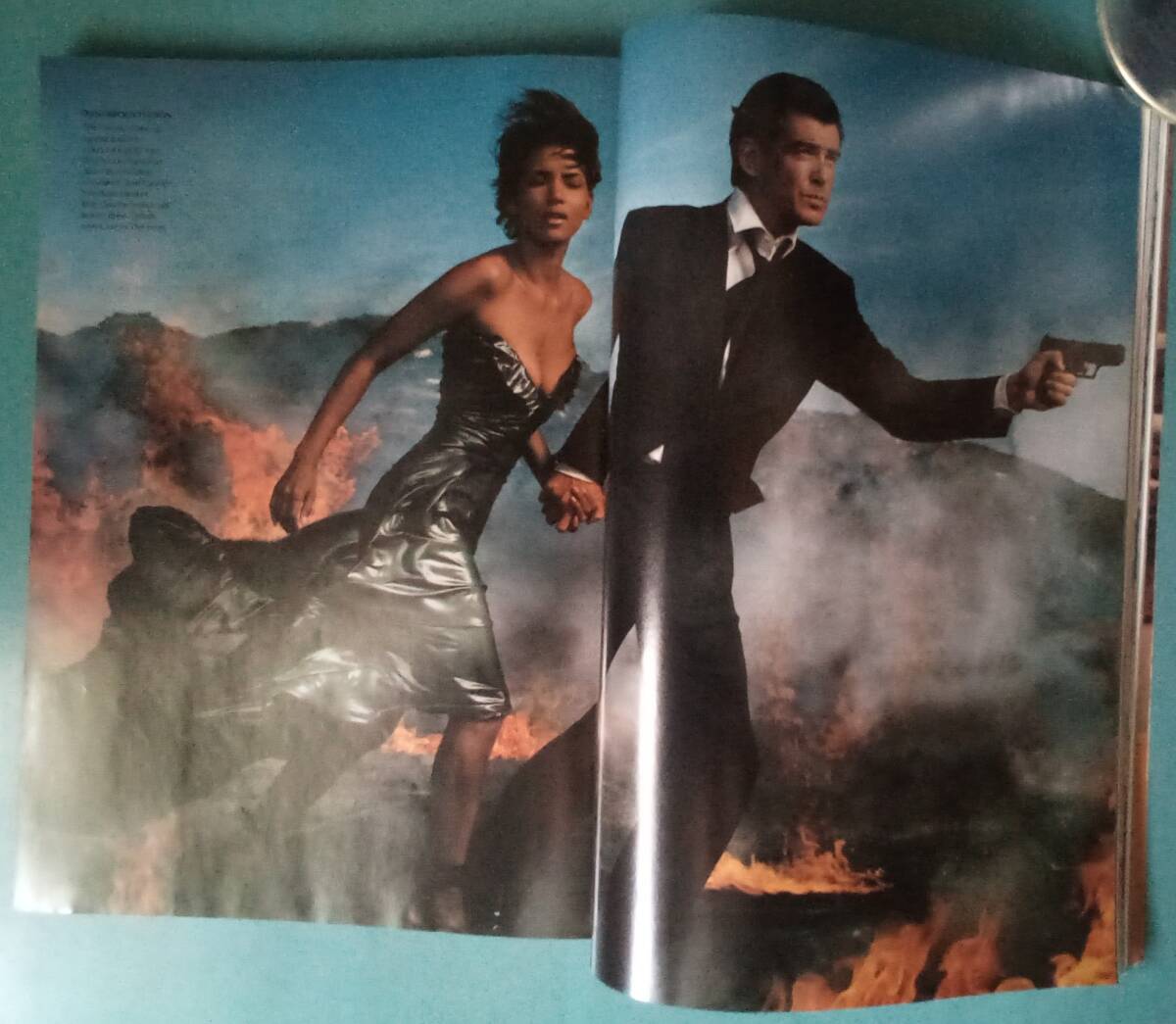 VOGUE DECEMBER 2002 Hal * Berry Annie Leibovitz Steven Meisel