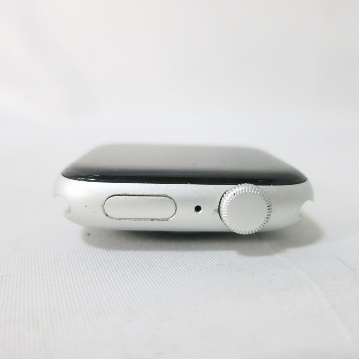 1円~ 美品 中古 Apple Watch SE(第2世代) A2723 MNLD3J/A 1円~ 美品 中古 Apple Watch SE(第2世代) A2723 MNLD3J/A