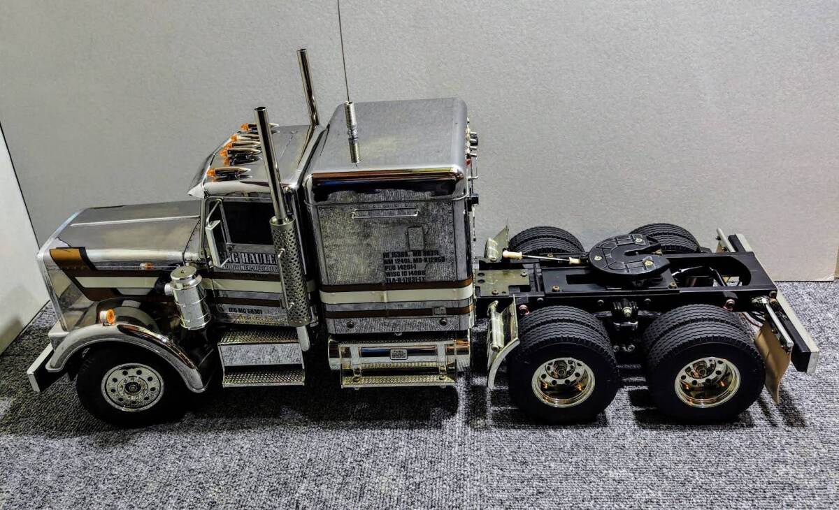 タミヤ1/14RCトレーラーヘッド キングハウラー メタリック