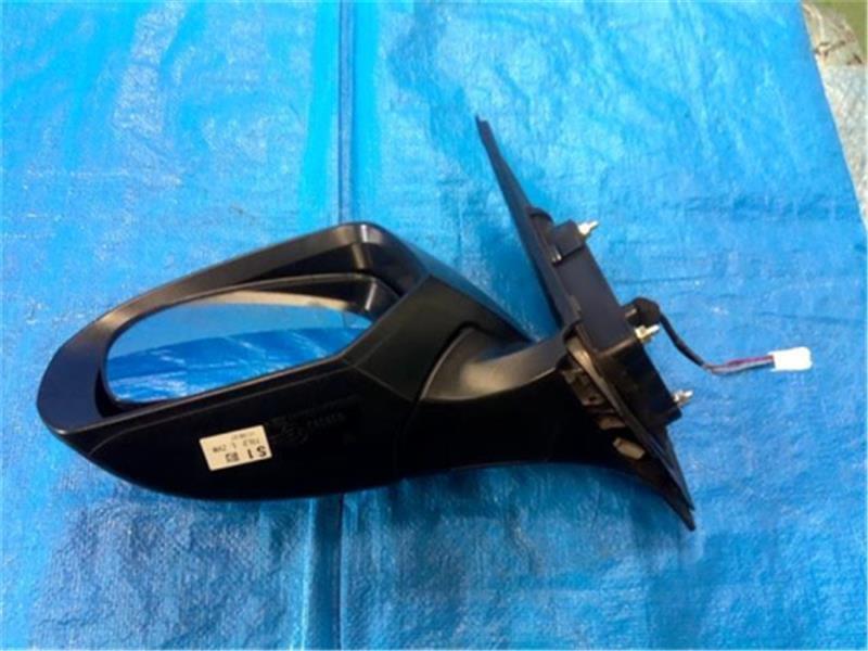 スズキ 純正 スイフト 《 ZC72S 》 右サイドミラー 84701-71LF0-ZMV P80900-24014493 スズキ 純正 スイフト 《 ZC72S 》 右サイドミラー 84701-71LF0-ZMV P80900-24014493