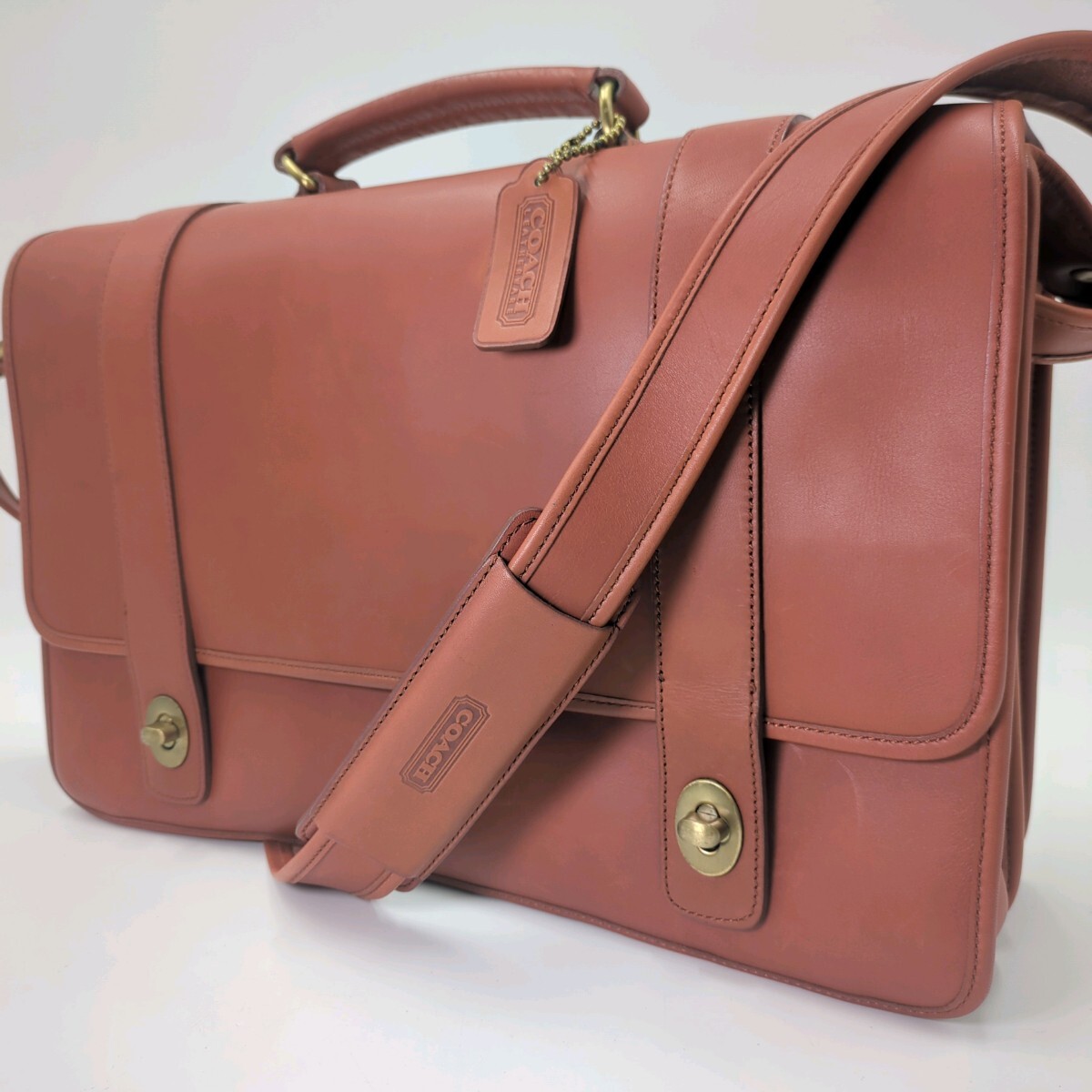 超美品!!/A4可】 COACH オールドコーチ メッセンジャーバッグ 超美品!!/A4可】 COACH オールドコーチ メッセンジャーバッグ
