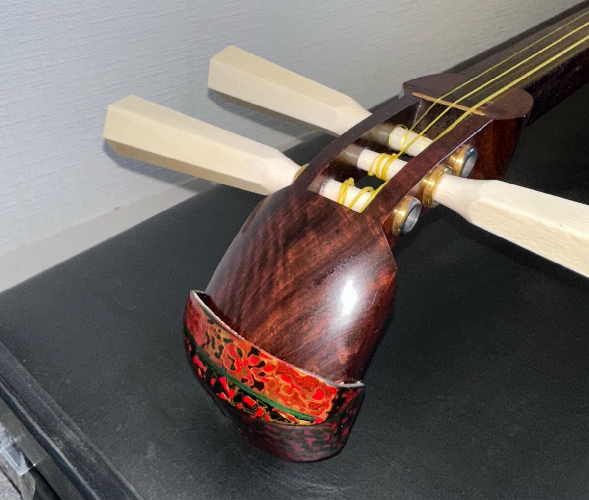 定価150万円 最高級紅木津軽三味線 金細(金ホゾ) 二段溝 福林K18 定価150万円 最高級紅木津軽三味線 金細(金ホゾ) 二段溝 福林K18