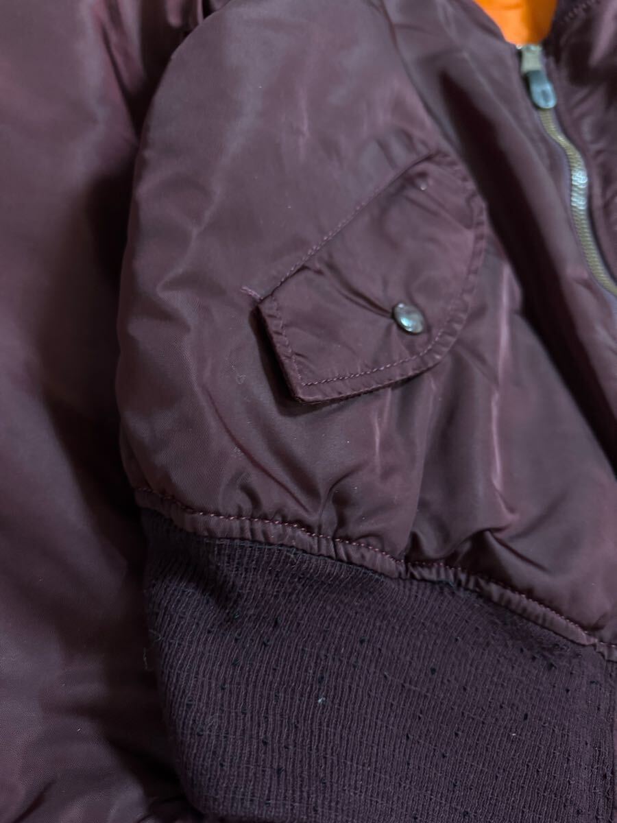 稀少色ボルドー ALPHA INDUSTRIES 90s 黒タグ USA製 稀少色ボルドー ALPHA INDUSTRIES 90s 黒タグ USA製