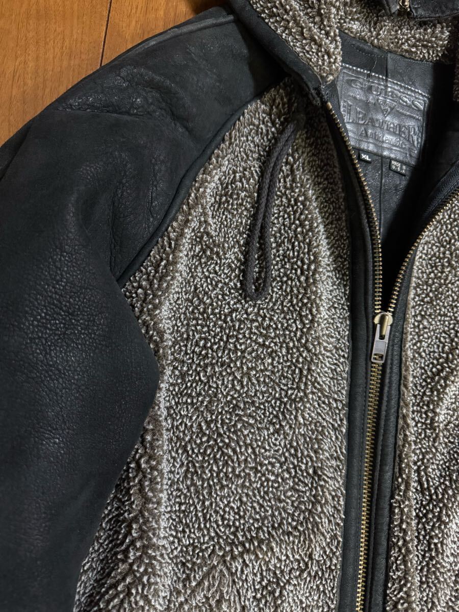 稀少 GUESS 90s USA製 バックロゴ ムートンボアジャケット XL 稀少 GUESS 90s USA製 ビンテージ バックロゴ フード