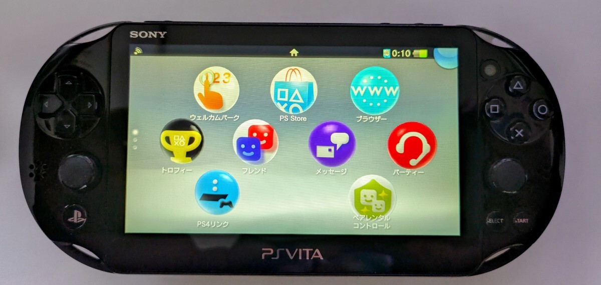 中古 PlayStation Vita PCH-2000 ブラック Wi-Fiモデル(動作確認 中古 PlayStation Vita PCH-2000 ブラック Wi-Fiモデル(動作確認