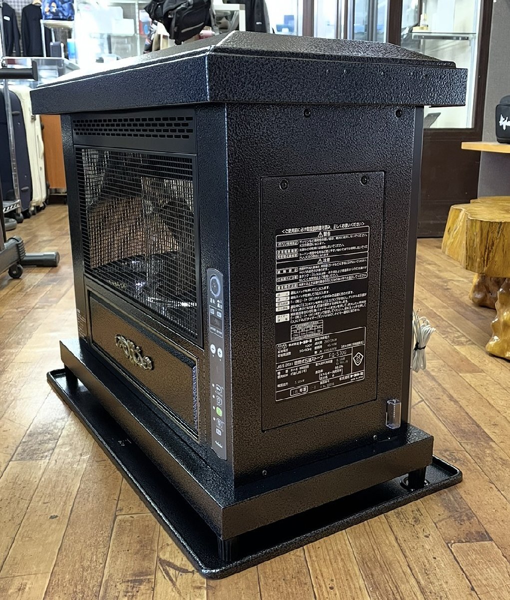 希少 新品同様 トヨトミ アンティークモデル 暖炉風 FF式石油 希少 新品同様 トヨトミ アンティークモデル 暖炉風 FF式石油