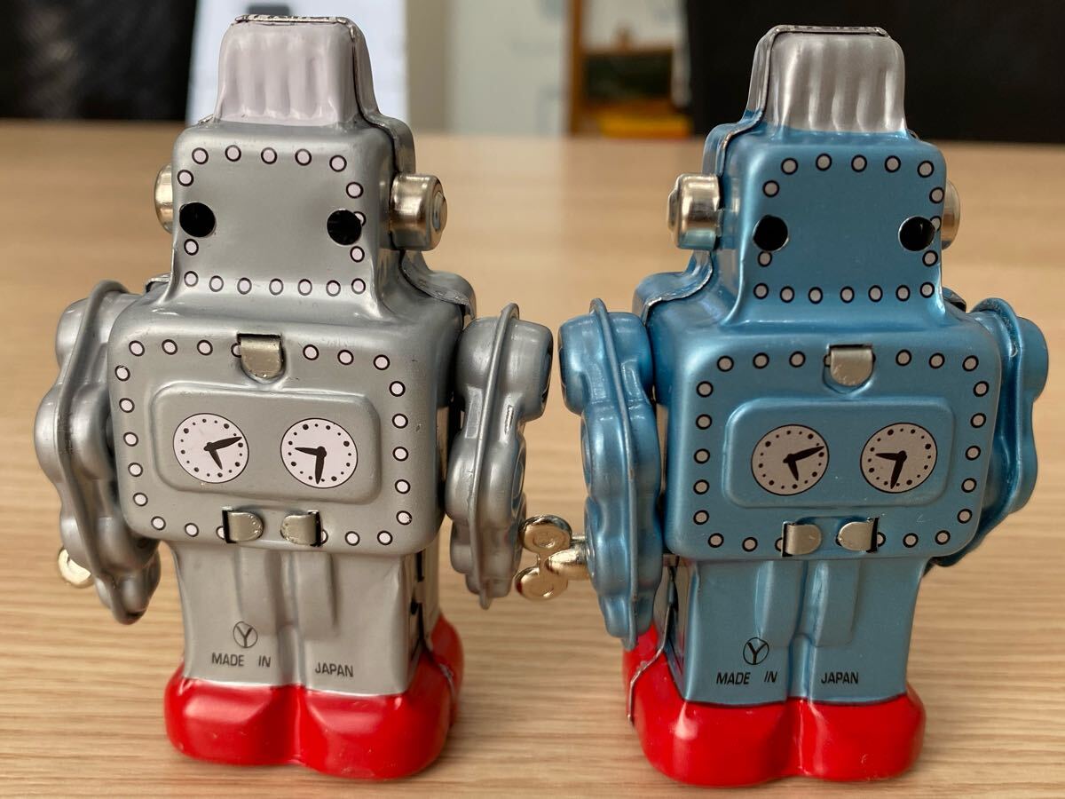 美品】TINTOY ROBOT ブリキのおもちゃ 日本製 BLUE1体 SILVER1 美品】TINTOY ROBOT ブリキのおもちゃ 日本製 BLUE1体 SILVER1