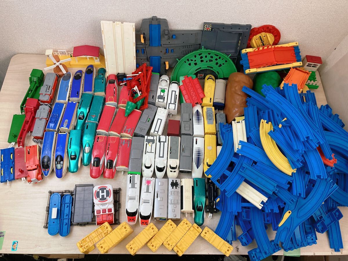 ○大量○プラレール 車両 レール まとめ○電車 TOMY 昭和 レトロ ○大量○プラレール 車両 レール まとめ○電車 TOMY 昭和 レトロ