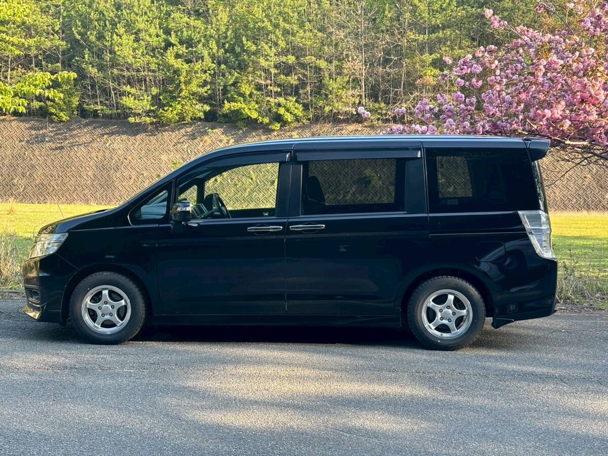 ★兵庫県★RK５后期型★スパーダZクールスピリットインターナビセレクション★フリップダウン★８人乗り★フルセグ★オプションカラー★