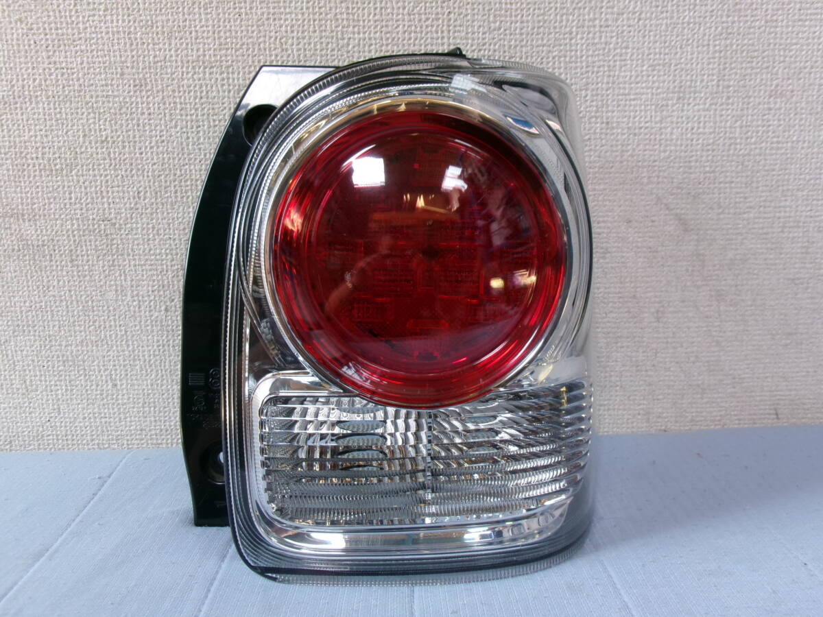 ④ ムーヴキャンバス　テールランプ右　LA800S LA810S TOKAIDENSO 20522R