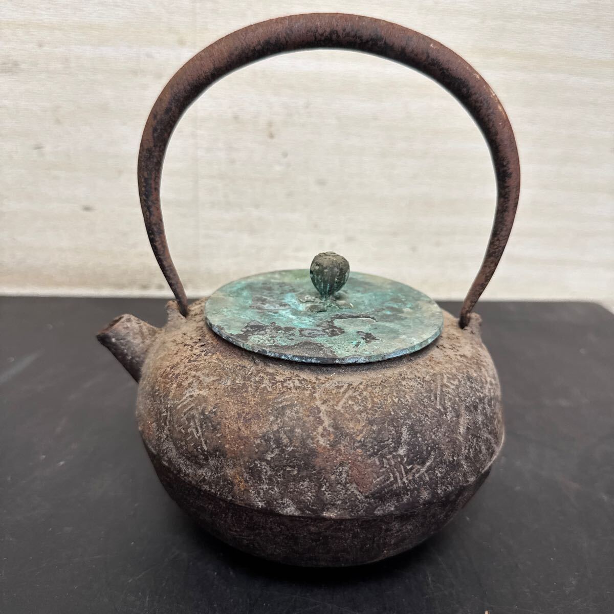 t4-120 龍文堂 鉄瓶 鉄器 時代物 茶器 茶道具 銅蓋 保管品(鉄瓶 t4-120 龍文堂 鉄瓶 鉄器 時代物 茶器 茶道具 銅蓋 保管品(鉄瓶