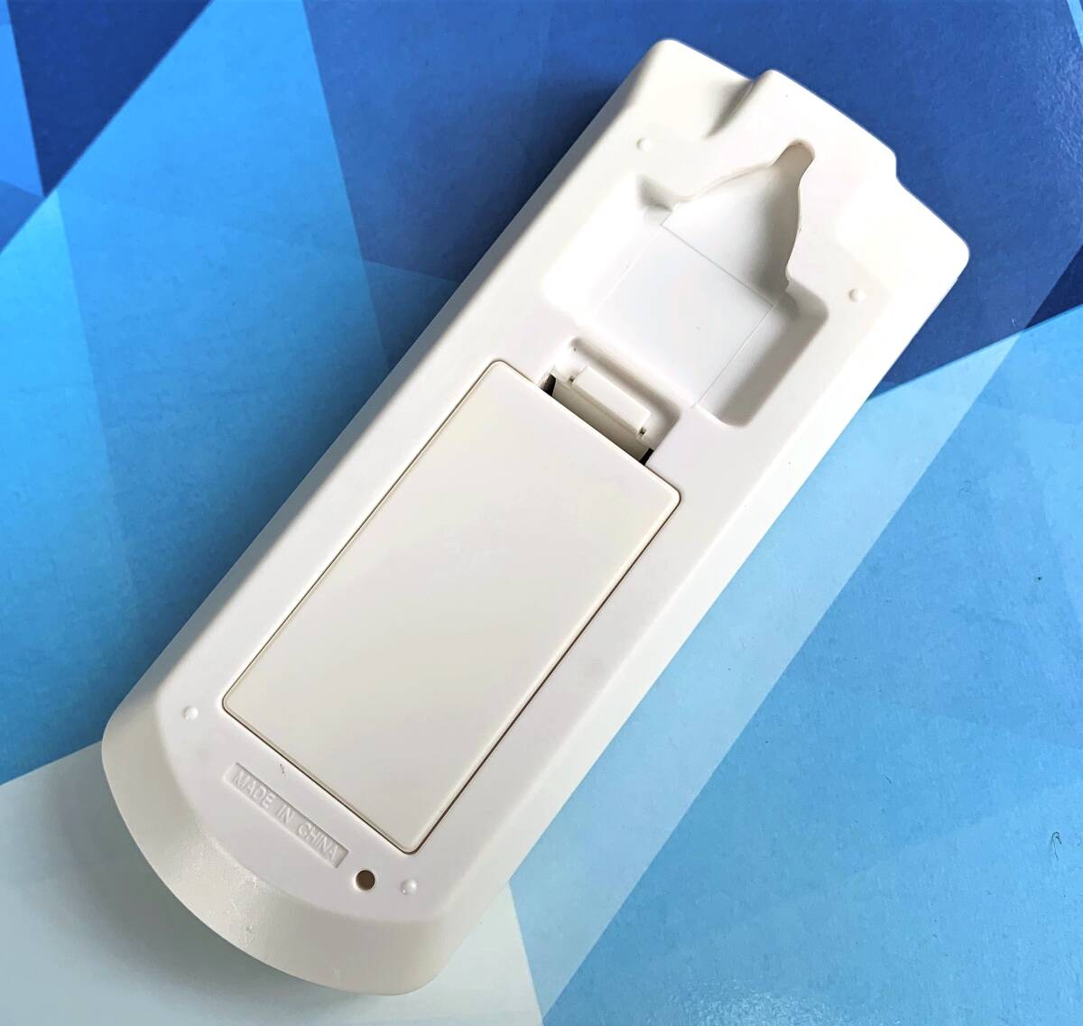 即決1 400円/保証/新品電池付/防水梱包/81個目/結構綺麗/送料 即決1 400円/保証/新品電池付/防水梱包/81個目/結構綺麗/送料